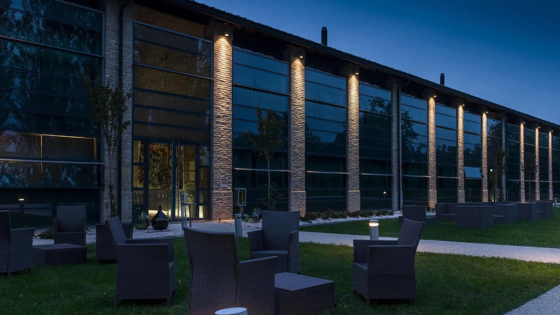Best Western Hotel Green City Parma 4*,